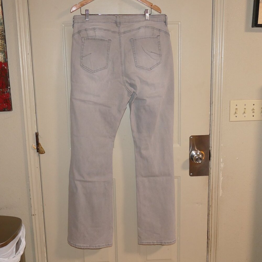 Fashion Nova  Audrey Booty Lifting Stretch Flare Jeans NWT